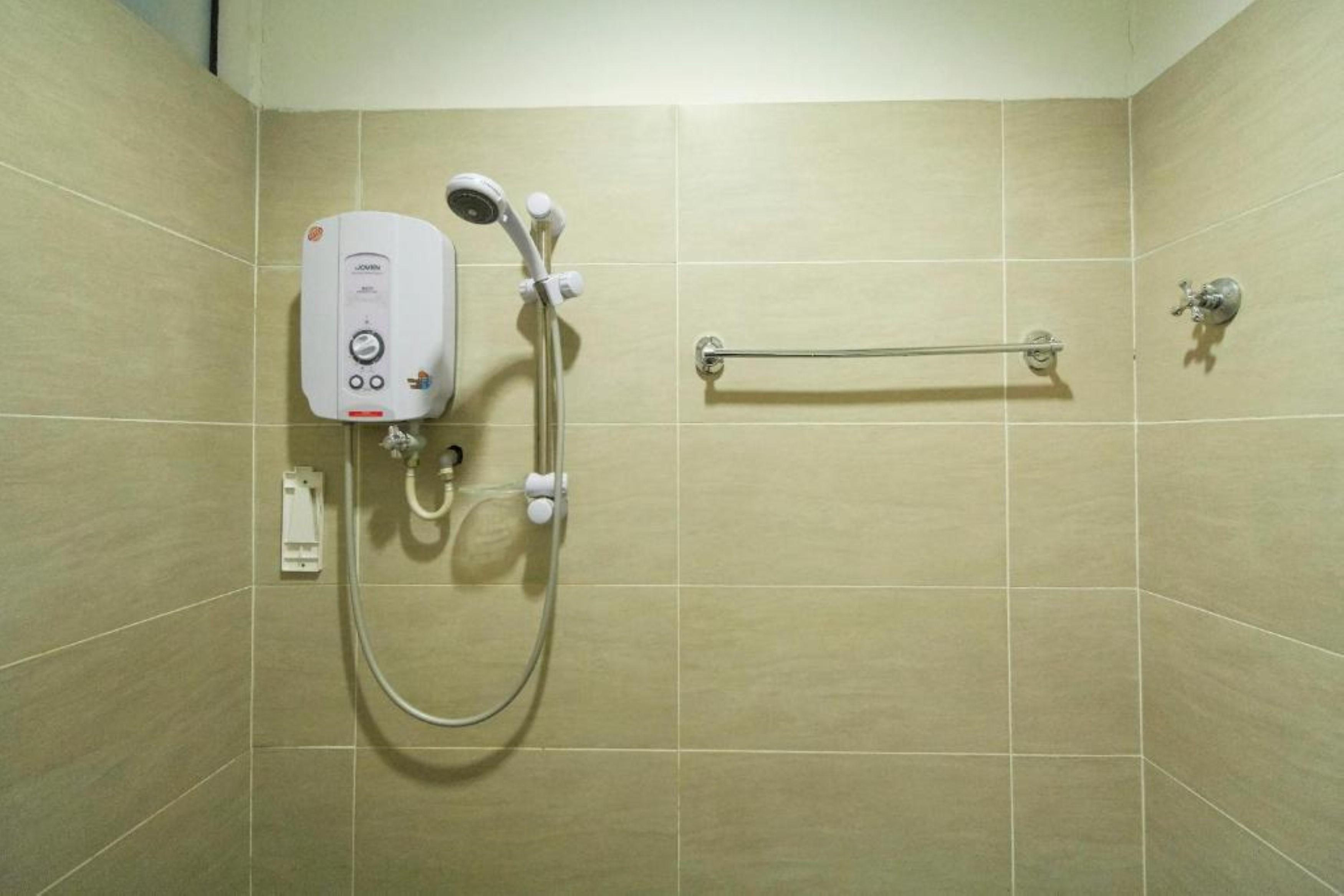 Coop Hotel Putrajaya & Cyberjaya Kampung Dengkil Extérieur photo