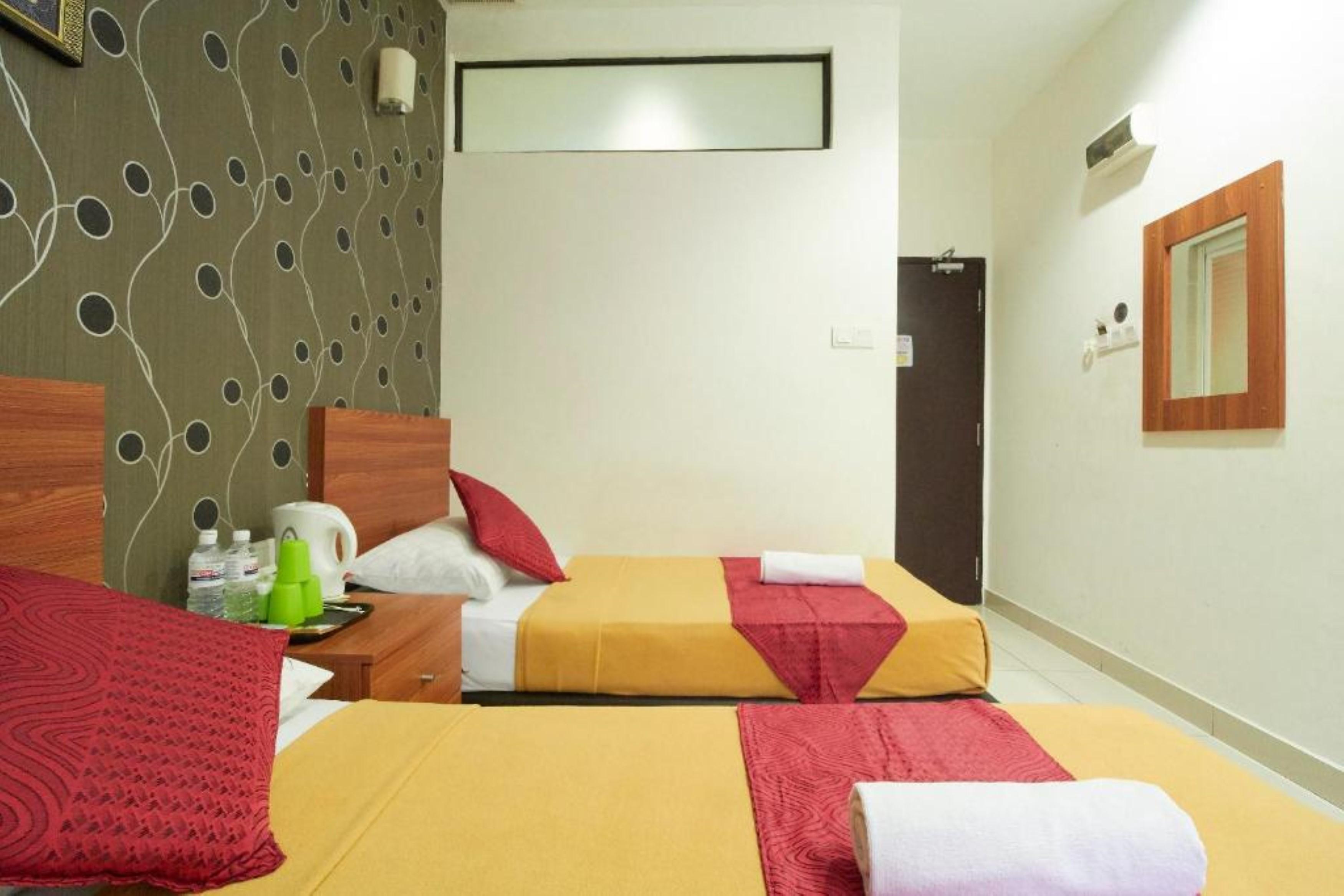 Coop Hotel Putrajaya & Cyberjaya Kampung Dengkil Extérieur photo
