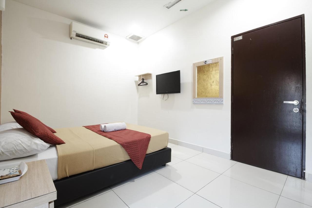 Coop Hotel Putrajaya & Cyberjaya Kampung Dengkil Extérieur photo